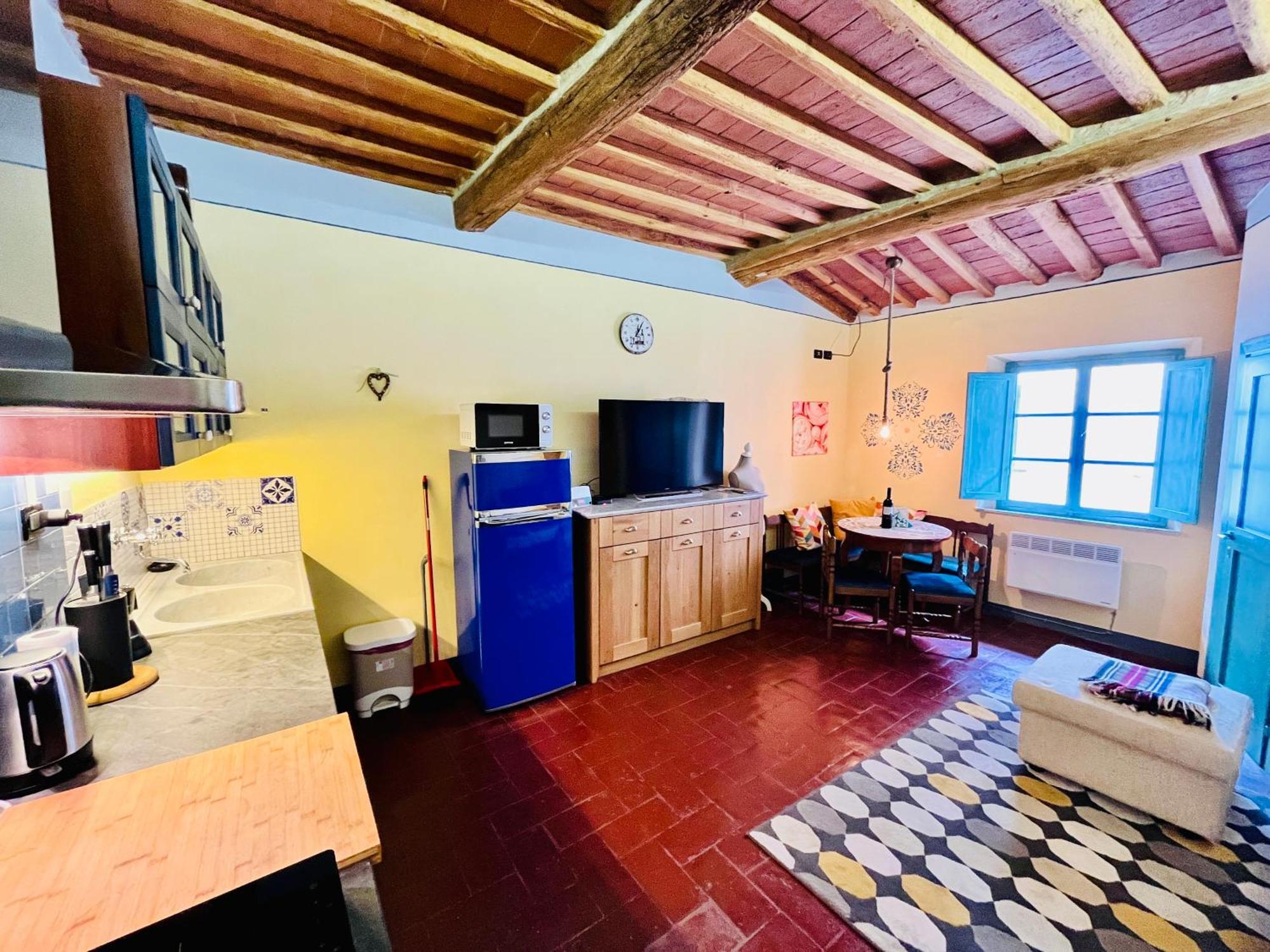 Peccioli Turquoise Rose Apartment מראה חיצוני תמונה