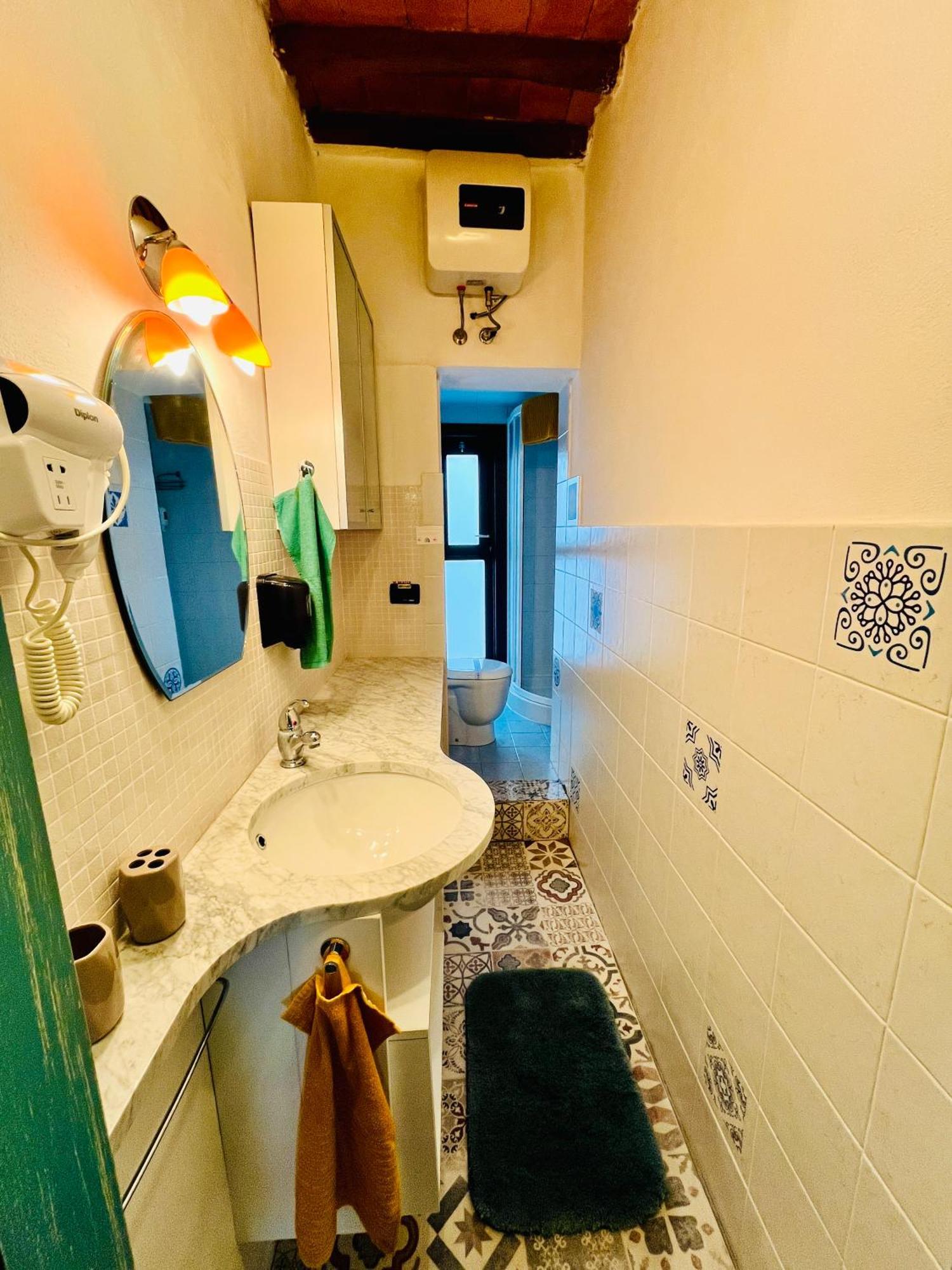 Peccioli Turquoise Rose Apartment מראה חיצוני תמונה